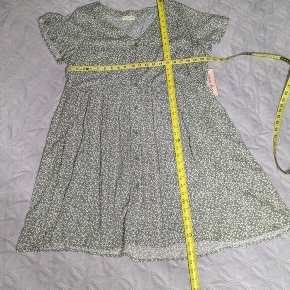 Indigo Rose 2X Green Floral Dress With Button Front & Short Sleeves - Picture 5 of 7